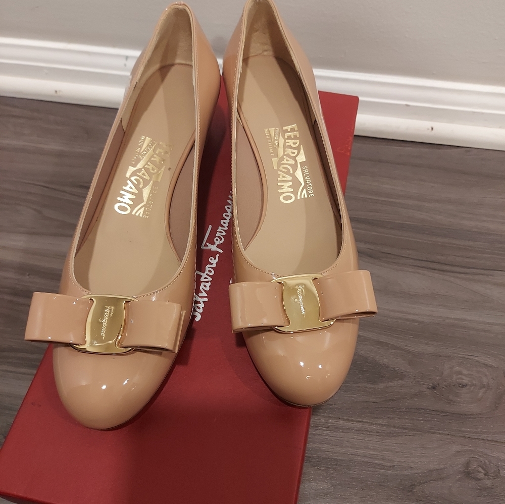 SOLD- Salvatore Ferragamo Womens Pumps